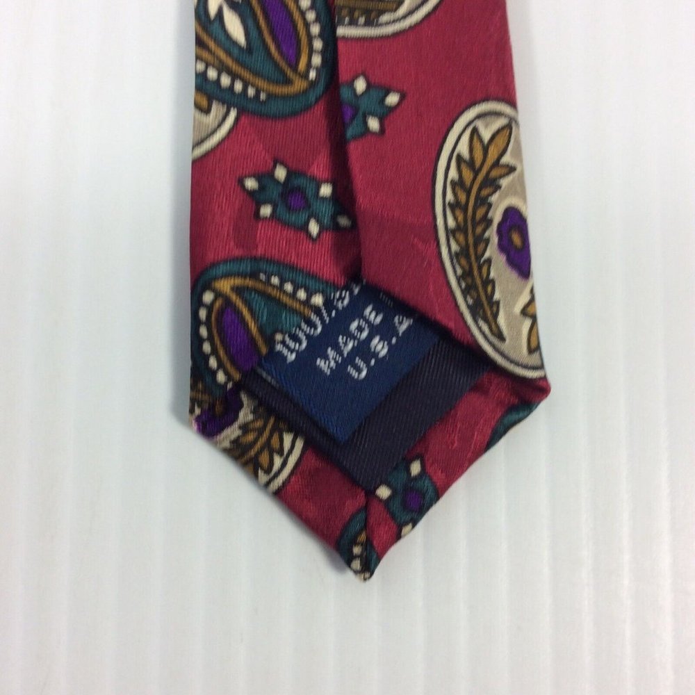 Stonehenge Mens Tie 4 in W x L 56 Silk Burgundy Silver Green Purple Geometric - Picture 8 of 10